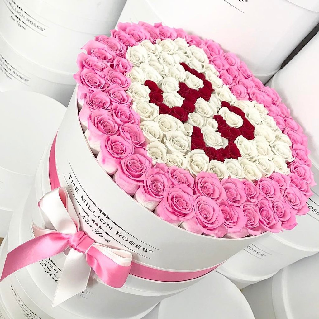 PERSONALIZEAZĂ-ȚI CUTIA  - THE MILLION LUXURY - TRANDAFIRI CRIOGENAȚI