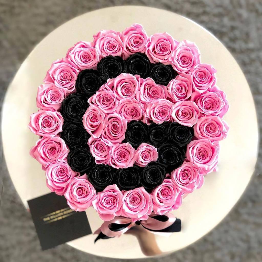 PERSONALIZEAZĂ-ȚI CUTIA - TRANDAFIRI CRIOGENAȚI - CUTIE MEDIE