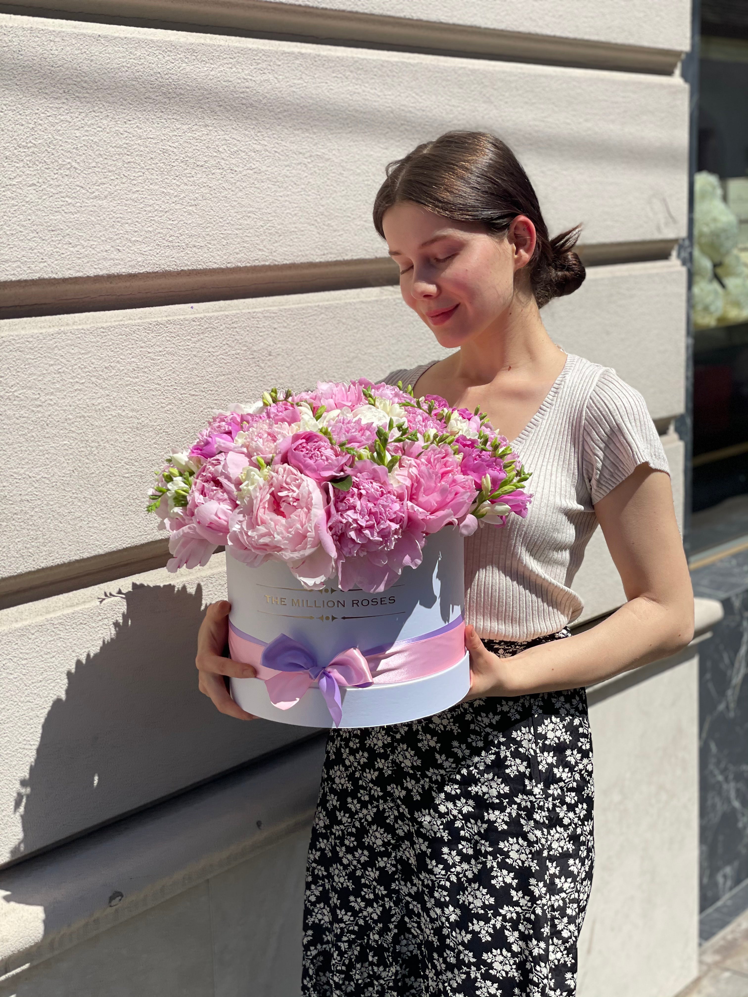 BUJORI & FREZII - CUTIE MEDIE