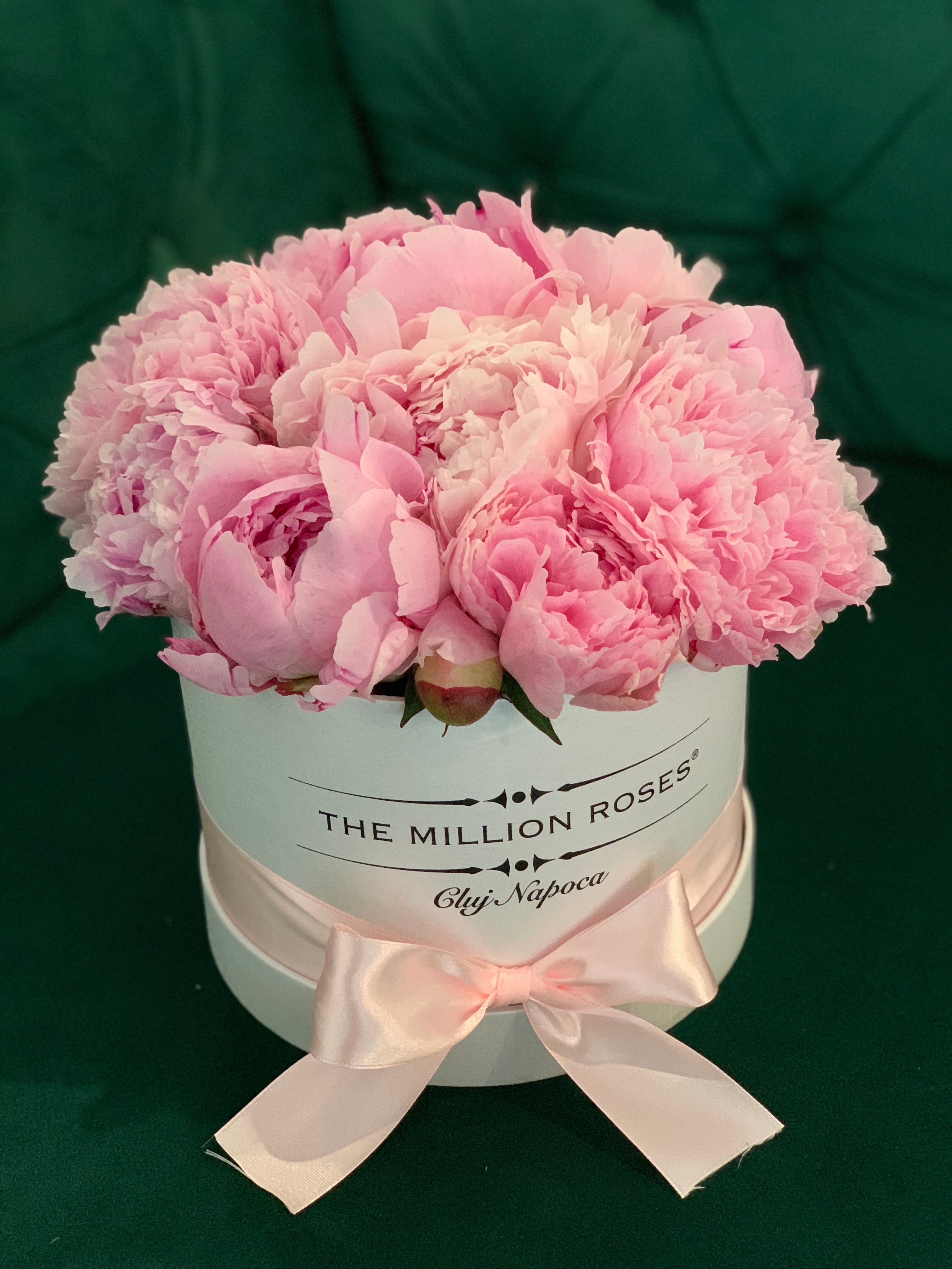 Aranjament cu bujori - Cutie mică